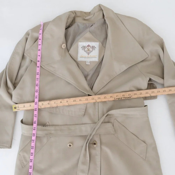 Vintage Laura Winston Beige Pleated Back Long Belted Trench Coat 12 - Picture 5 of 16